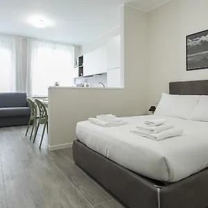 Italianway-cadorna 10b , Milano Italia